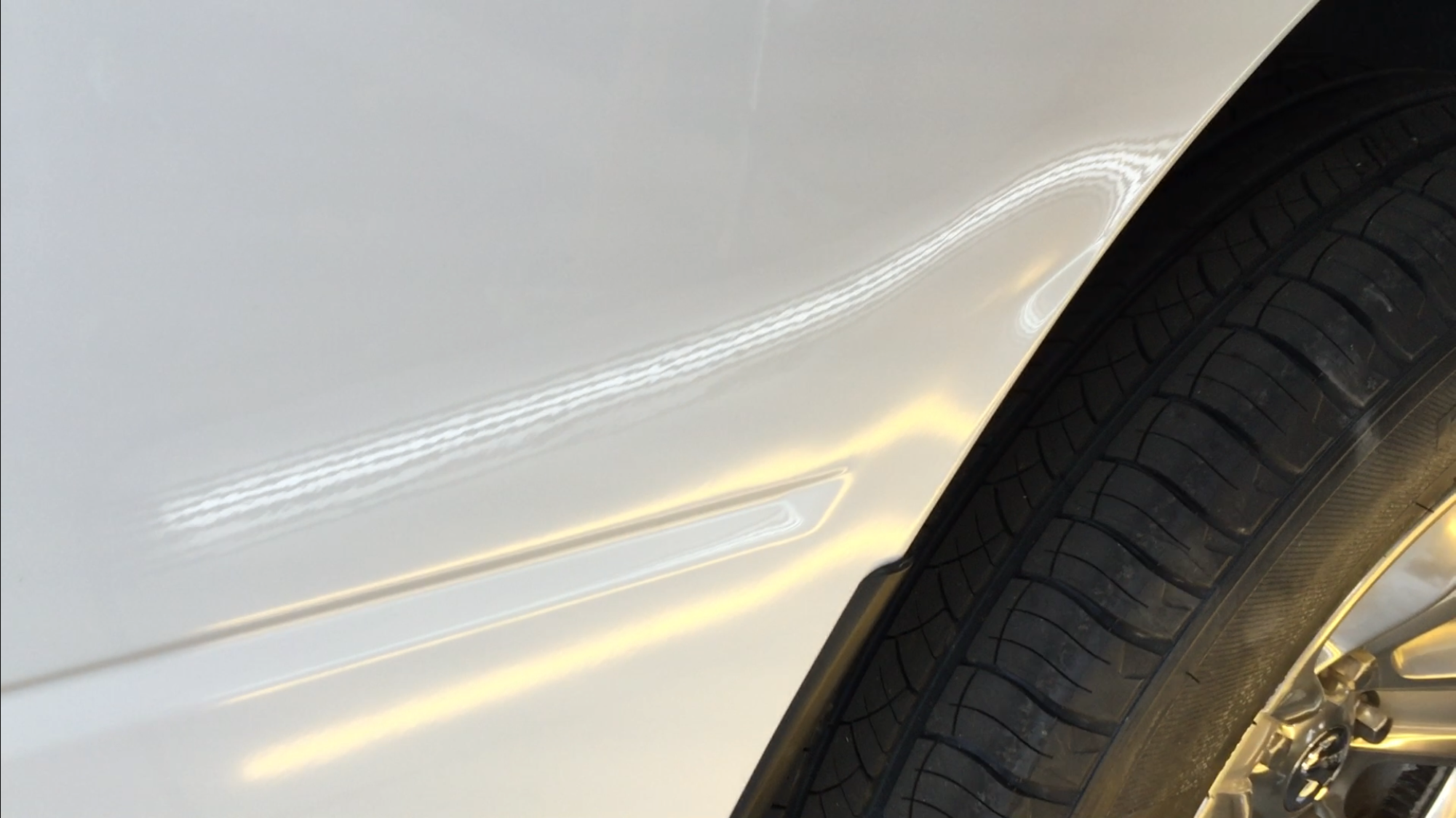 Springfield, IL 2014 Dodge Ram Bedside crease, Paintless Dent Removal, Dent Repair Http://217dent.com