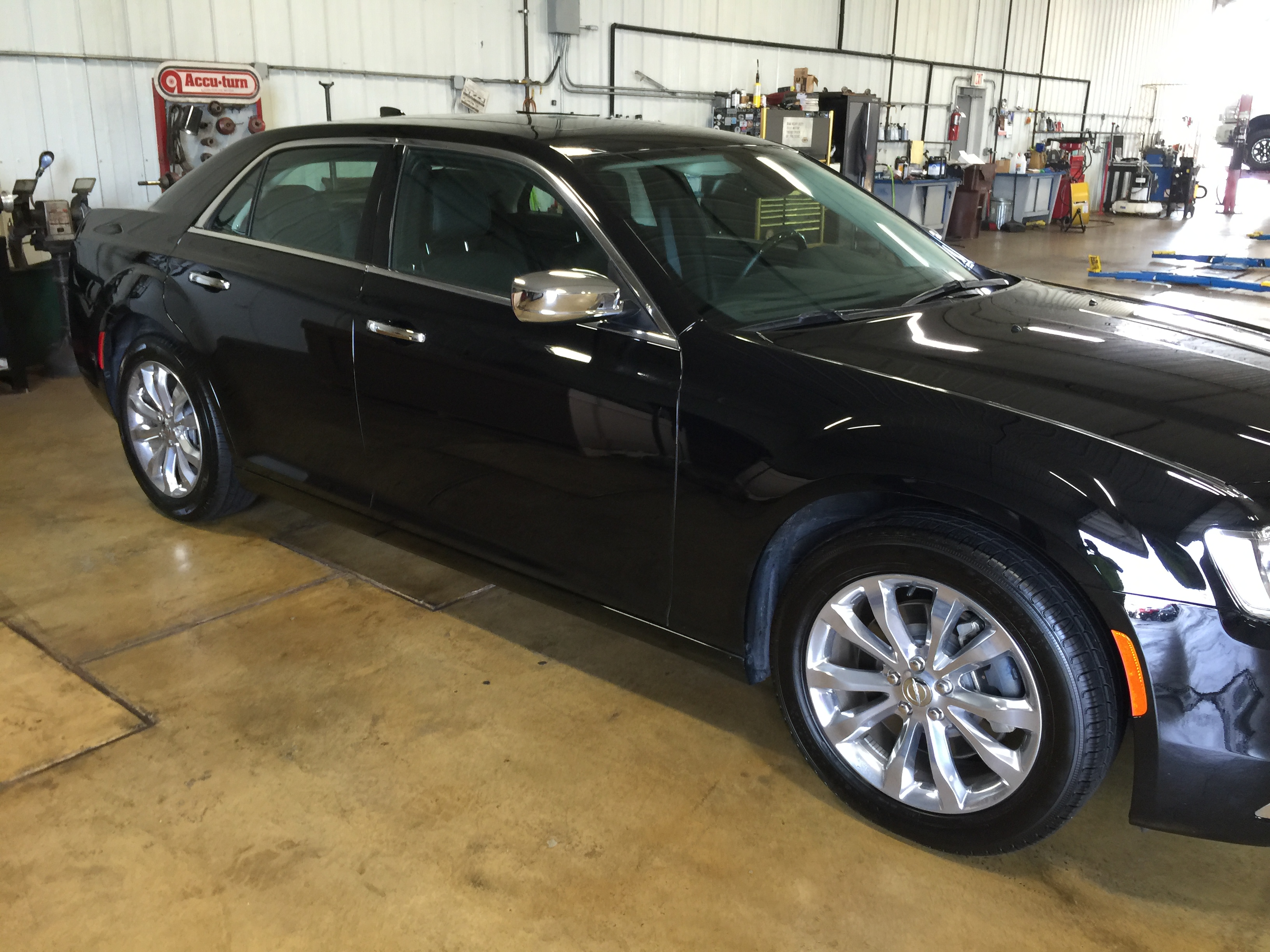 2016 Chrysler 300 C dent removal on drivers side rear door, Springfield IL, http://217dent.com