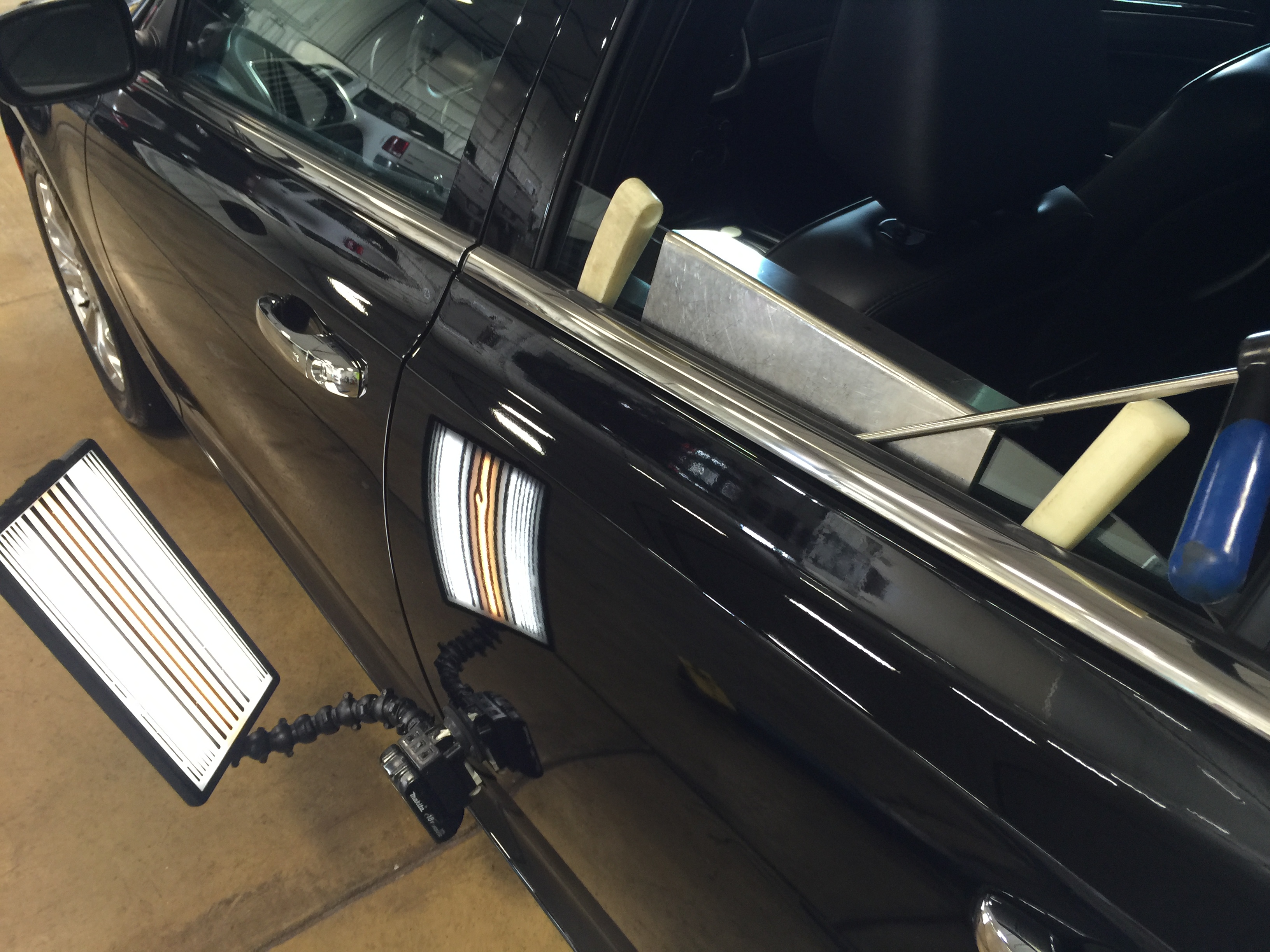 2016 Chrysler 300 C dent removal on drivers side rear door, Springfield IL, http://217dent.com