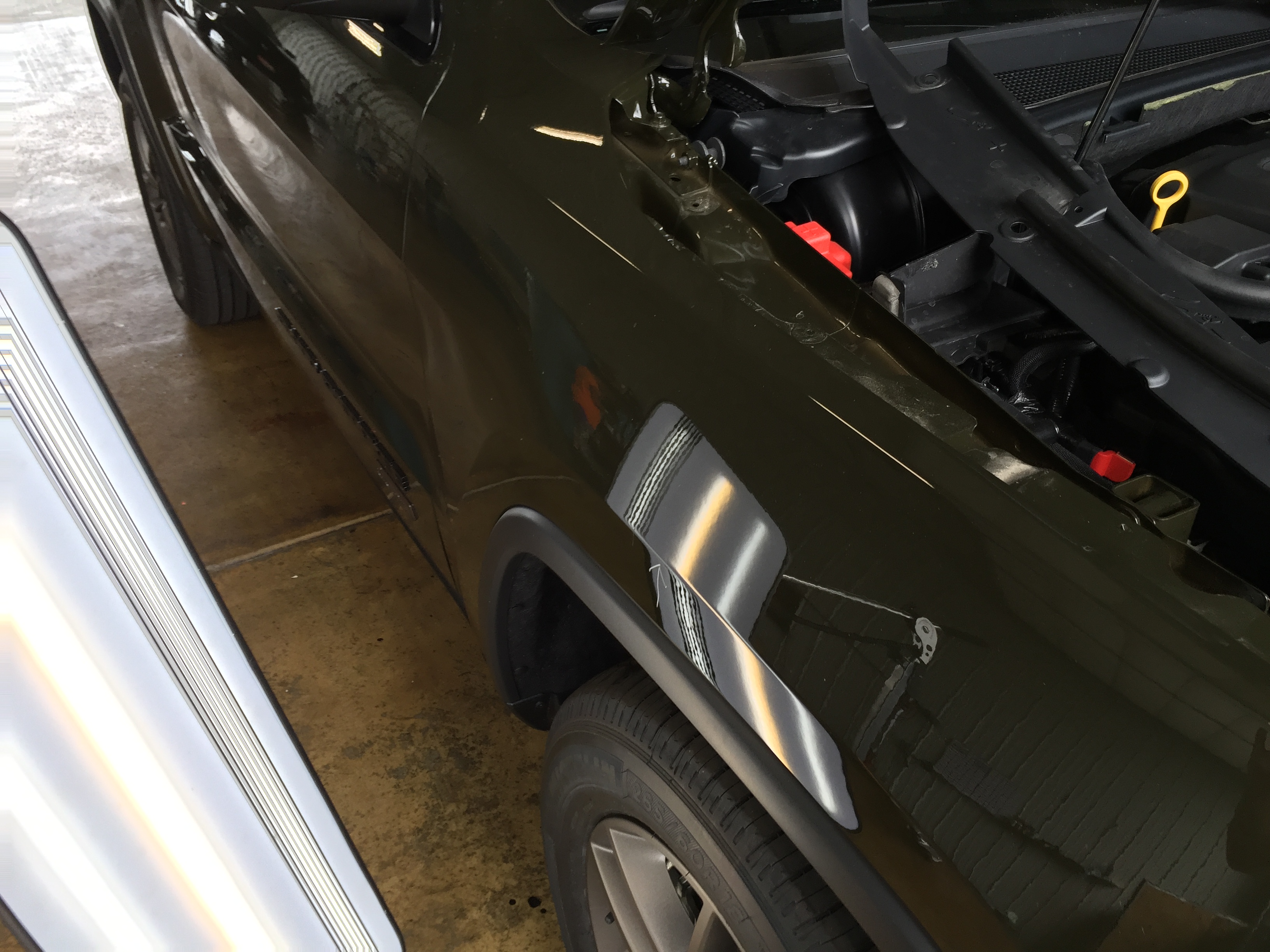 2016 Jeep Grand Cherokee Fender Dent Removed with Paintless Dent Removal, Springfield, IL, http://217dent.com