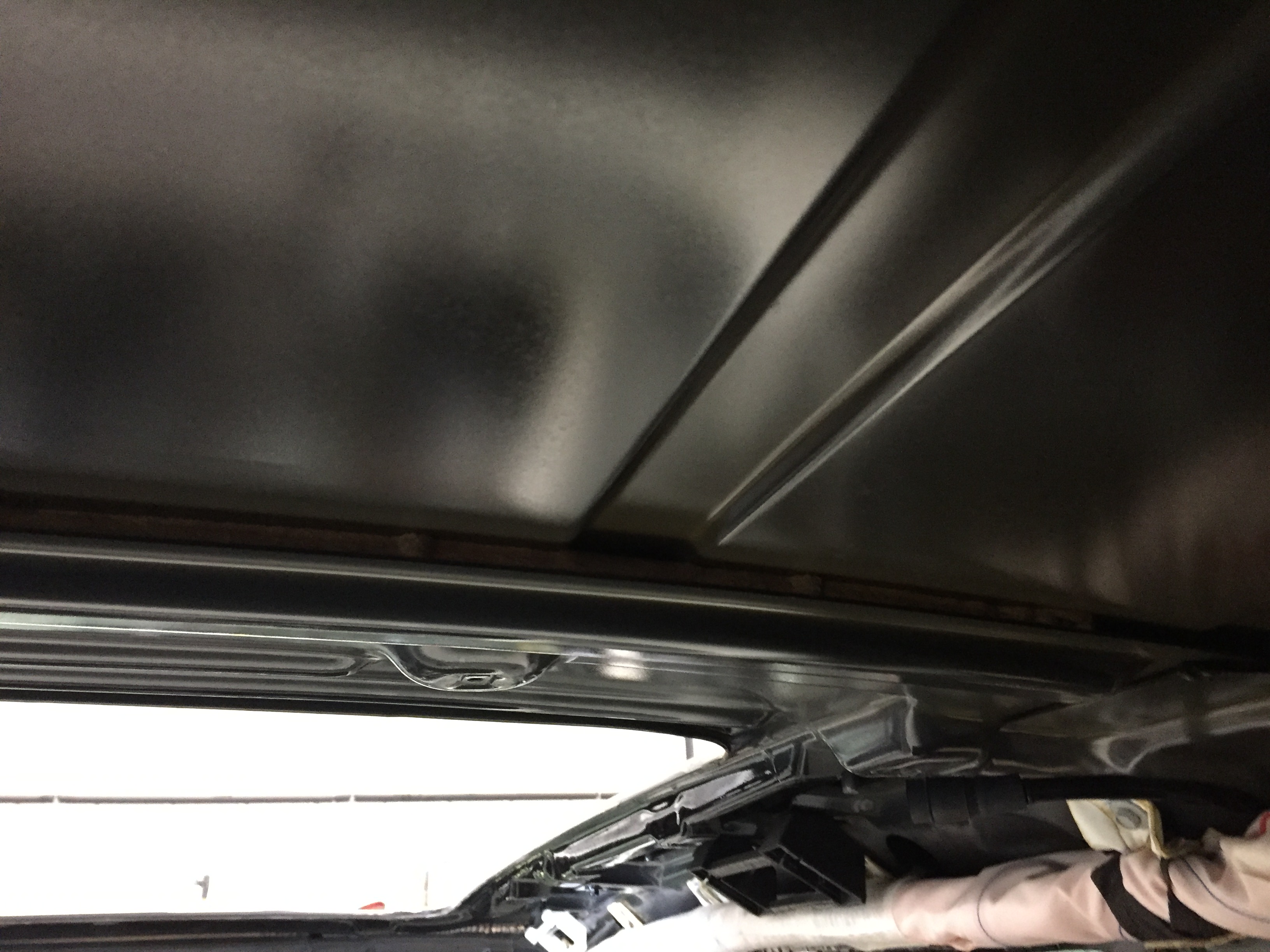 A Peek Under The Headliner of the 2013 Grand Cherokee Dual-Plane Sunroof Removal Pictures. Springfield IL, Pana IL Taylorville IL 217hail.com 217dent.com