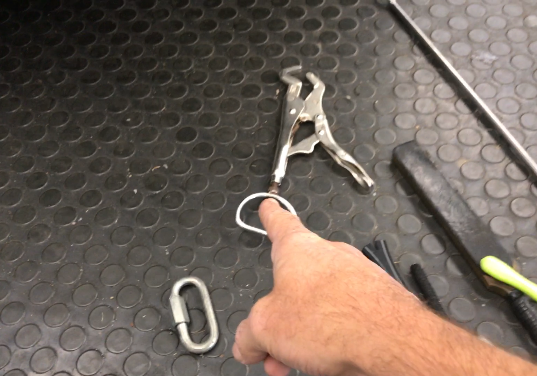 Door Jam Tool. Holds the deck lid secure. http://217dent.com Springfield, IL