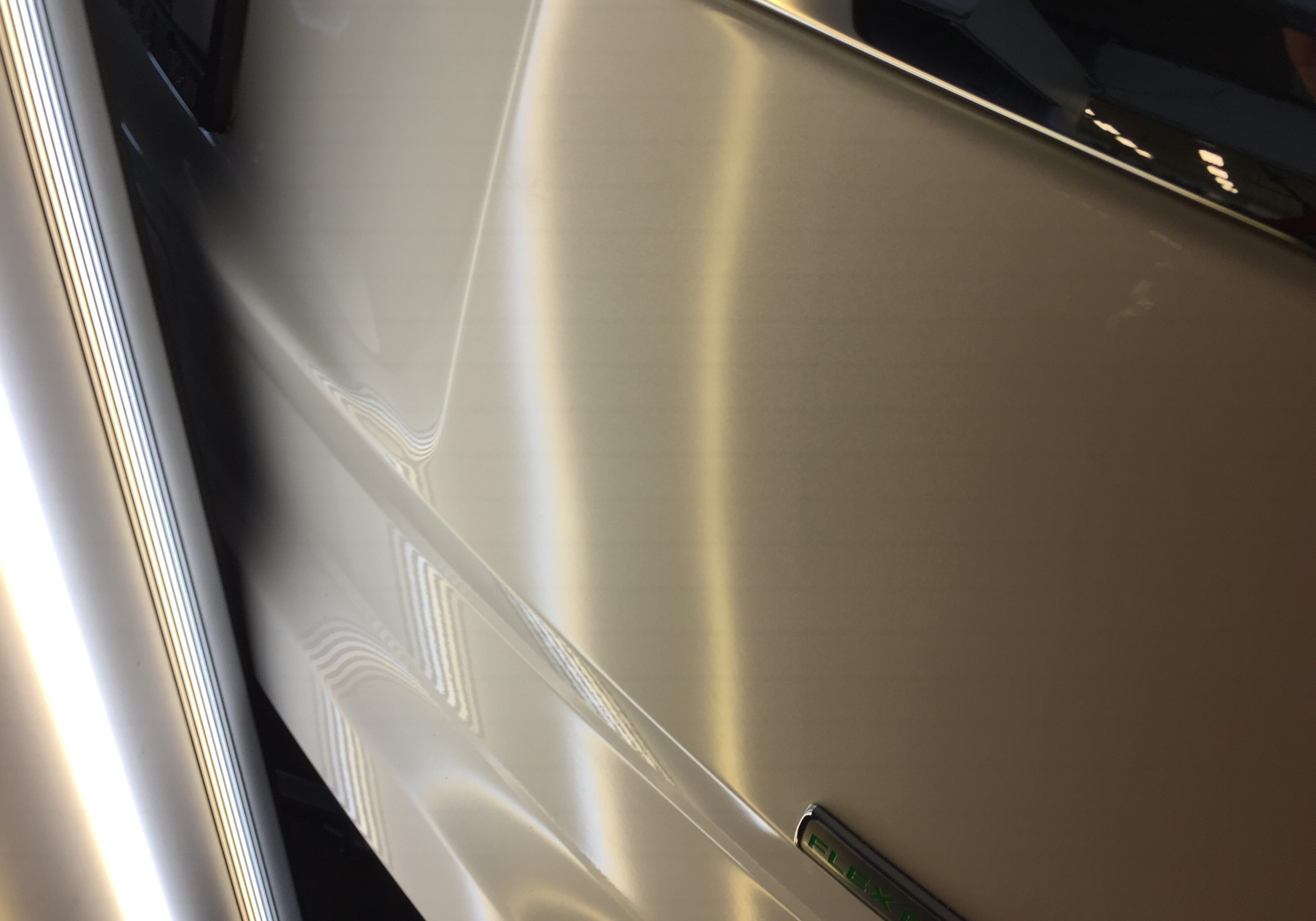 2014 Ford Explorer XLT Tri Coat White, Paintless Dent Repair Rear Gate, Springfield IL, Pana IL Taylorville IL